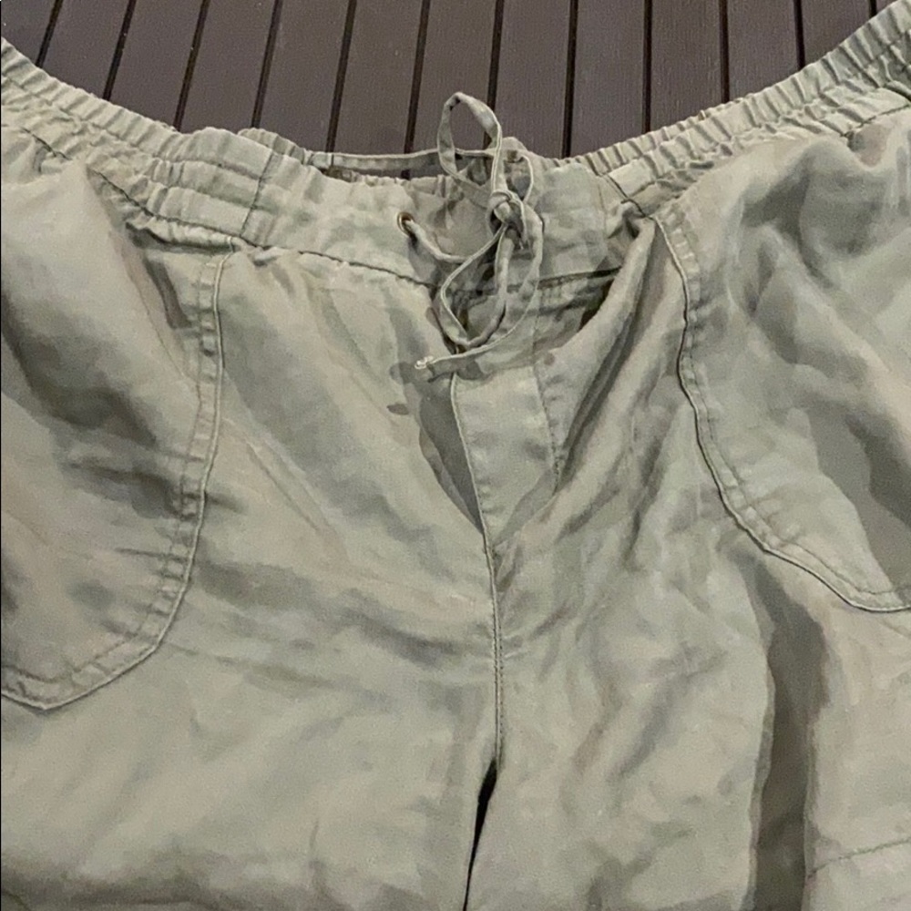 Linen shorts